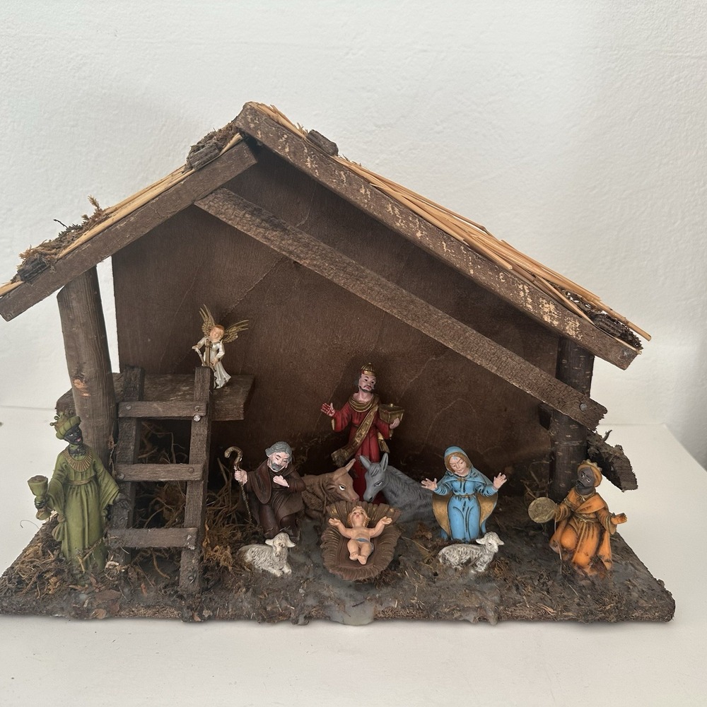 Vintage Italian Nativity Set 11 Hand Painted Stationary Pieces & Manger in box